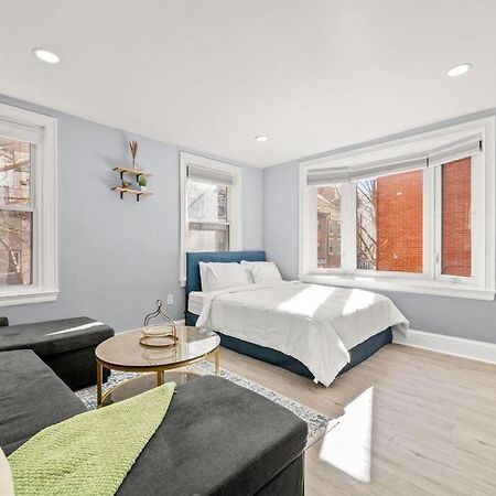 New! Cozy Apt In Center City! Philadelphia Buitenkant foto