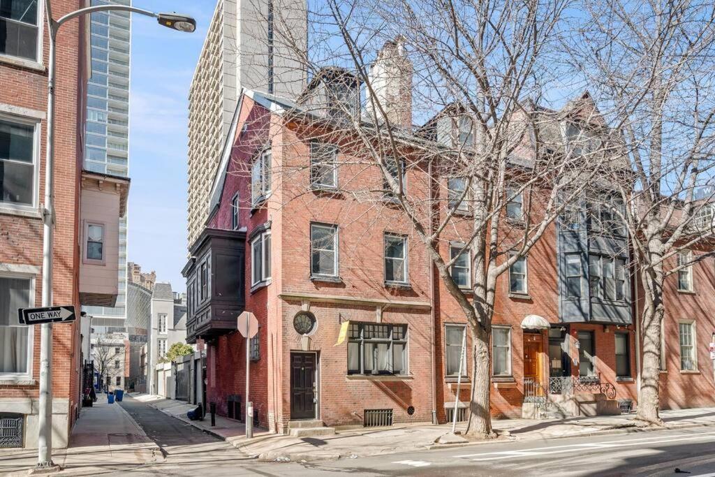New! Cozy Apt In Center City! Philadelphia Buitenkant foto